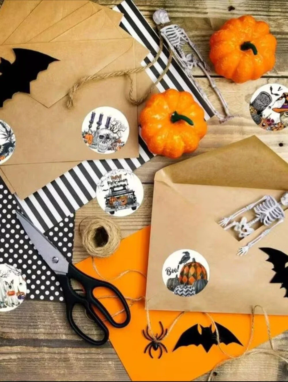 500 Illustration Halloween Stickers - 8 Scary Designs